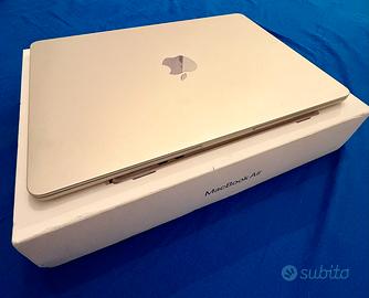MacBook Air 13” Apple M3 - 16GB RAM - SSD 512GB