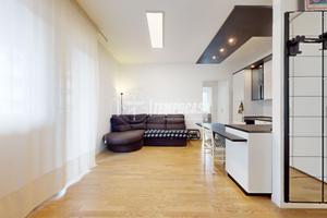 Bilocale al quarto piano con balcone e cantina.