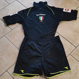 
Vintage 2 maglie arbitro originali F.I.G.C.
1) co