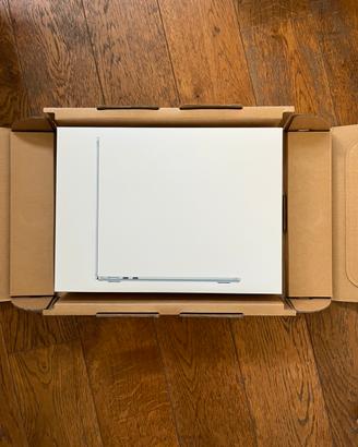 Macbook Air M4 24/512