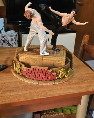 DIORAMA BRUCE LEE VS CHUCK NORRIS - L'URLO DI CHEN
