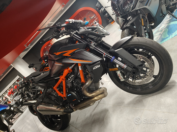 KTM 1390 Super Duke R Evo