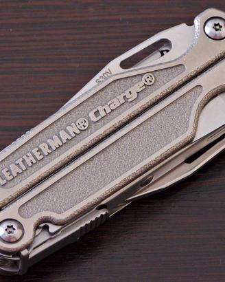 Multitool Leatherman Charge TTI 