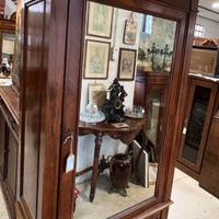 GRANDE ARMADIO IN LEGNO CON SPECCHIO