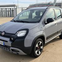 Fiat Panda 1.0 S&S Hybrid City Cross “POCHI KM”