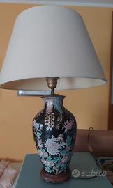 lume con base in legno