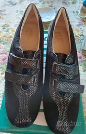 scarpa donna taglia 39