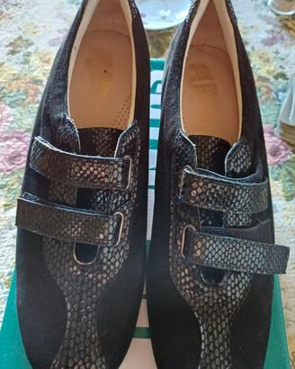 scarpa donna taglia 39
