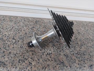 Mozzo shimano  fh-hg50