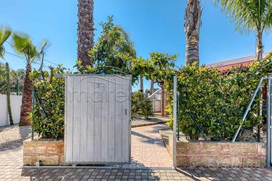 Villetta con giardino e porticato a 2 passi dalla