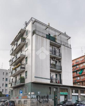 UFFICIO A MILANO