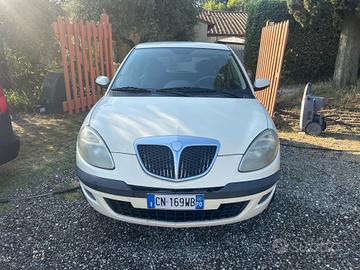 Lancia Ypsilon 1.2 Argento