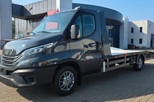 Carro attrezzi trasporto auto