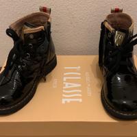 Stivaletti in vernice Alviero Martini