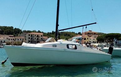Tucano plastivela possibile posto barca o trasport