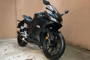 YAMAHA YZF125