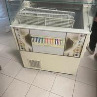 frigorifero esposizione gelati