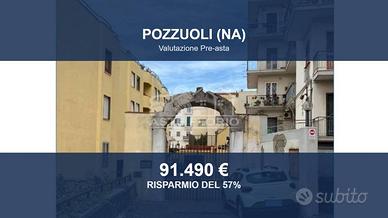 Immobile in asta di 264 m² a Pozzuoli