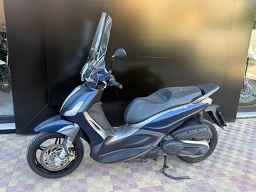 Piaggio Beverly 350