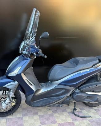 Piaggio Beverly 350