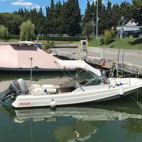 Boston Whaler revenge 21