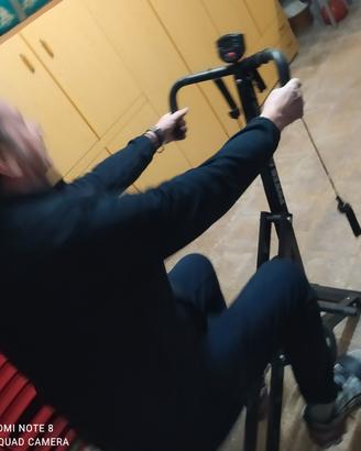 Attrezzo ginnico fitness total body crunch