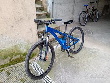 bicicletta MTB Mountain bike 26" Rockrider MT500