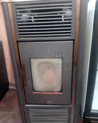 Stufa  a pellet 12 kw
