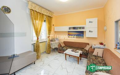 TRILOCALE IN CENTRO CON BOX, CANTINA E SOLAIO