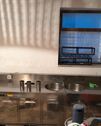 Banco frigo inox adatto per bar/ristorante, 4 m lu
