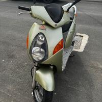 Scooter Honda @ 125