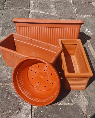 fioriere similcotto in plastica