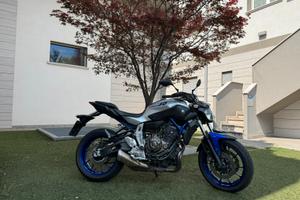 Moto yamaha mt07