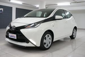 Toyota Aygo 1.0 VVT-i 69 CV 5 porte x-play