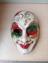 maschera veneziana in cartapesta 