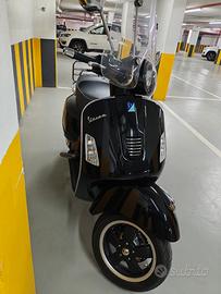 vespa gts 300 4000km granturismo