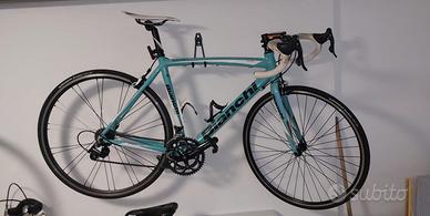 Bici da corsa bianchi