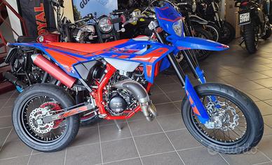 Beta RR50 Motard 2T - Track Racing Red & Blue PRON