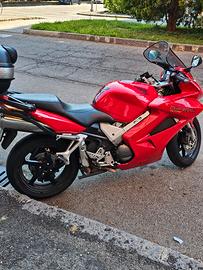 HONDA VFR 800 VTEC 