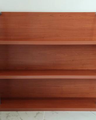 Scrivania con libreria