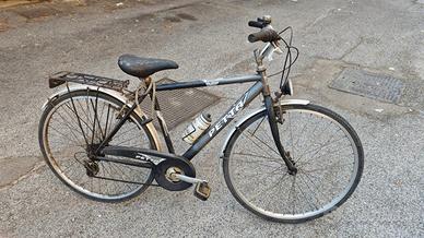 City Bike / Bici da passeggio Petta con cambio.
