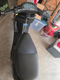 scooter zip piaggio