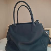 Borsa Pinko in pelle nera 