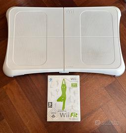 Nintendo wii balance board + wii fit
