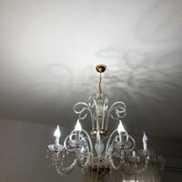 Lampadario come nuovo appeso da qualche giorno