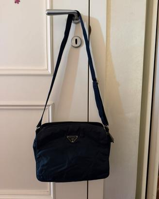 Borsa Prada Milano in nylon blu Made in Italy