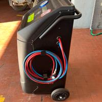 Macchina ricarica condizionatori