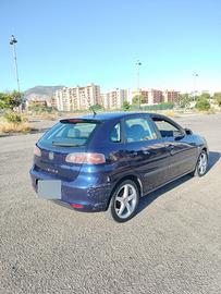 Seat Ibiza 1.4 TDI 80CV  5 P.  Stylance 2007.