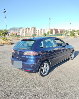 Seat Ibiza 1.4 TDI 80CV  5 P.  Stylance 2007.