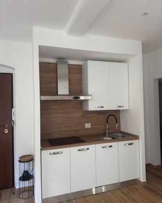 CUCINA NUOVA MAI USATA